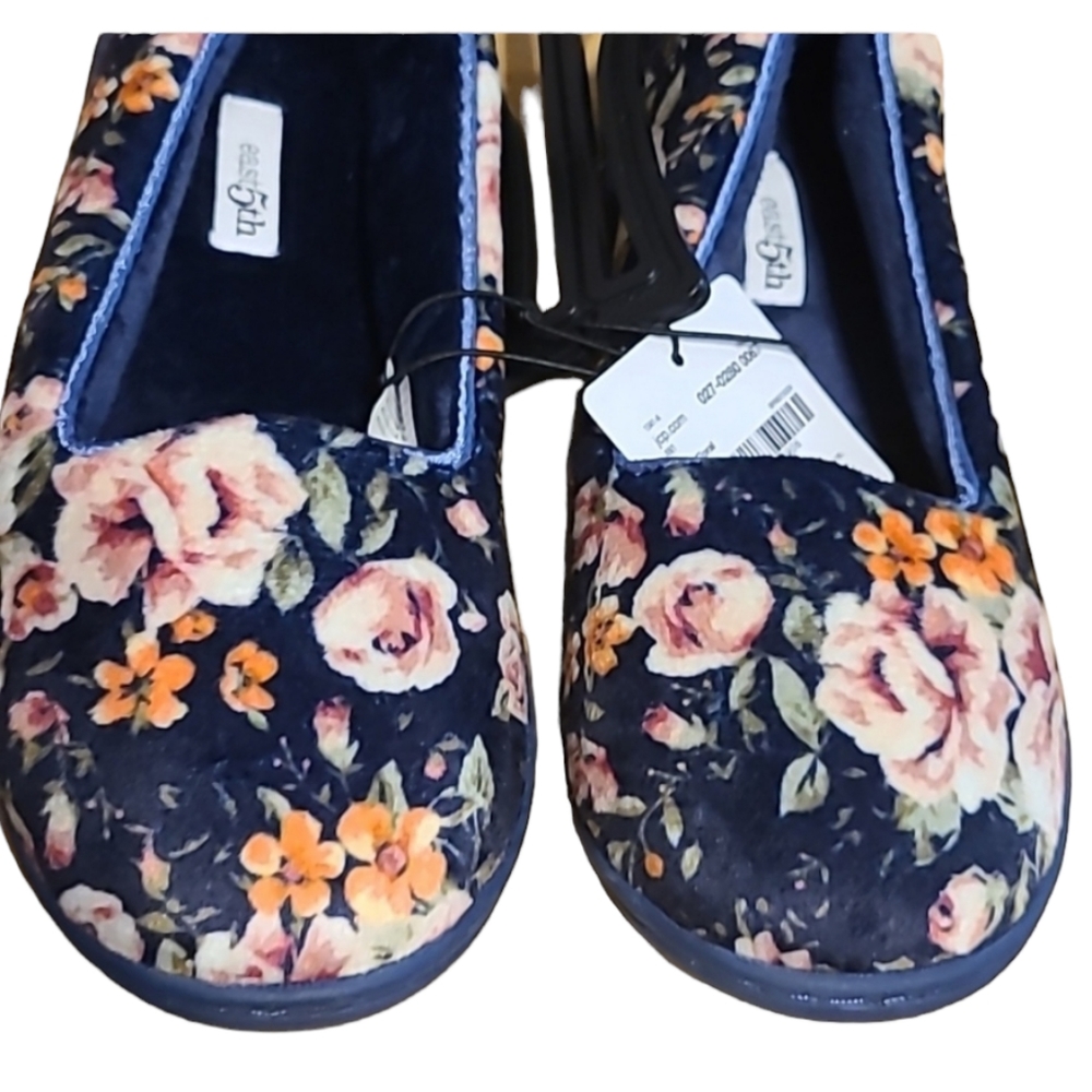 EAST 5TH WOMENS NAVY BLUE FLORAL SLIPPERS SIZE SMALL 5-6